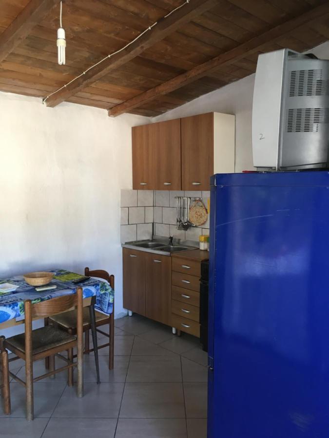 Casa Vacanza Tertenìa エクステリア 写真
