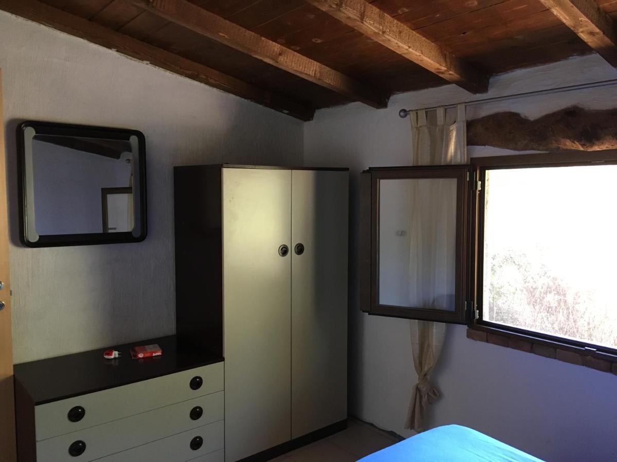 Casa Vacanza Tertenìa エクステリア 写真
